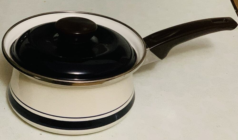Sanko Ware Janko Classic Series 1 Quart Saucepan Vintage Japan Porcelain Enamel
